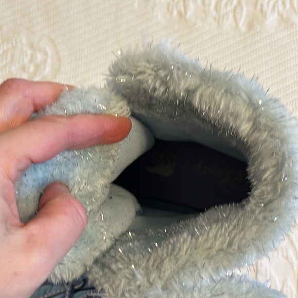 Sorel x Disney Elsa Frozen boots, waterproof, light blue/purple, silver, size 6 - Picture 9 of 10